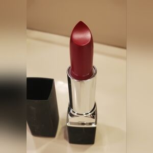 Studio Gear Cosmetics Lipstick Glaze TRUE RED New Full Size 12oz‎ Rare Find